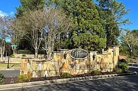 365 Fairleaf Ct — Photo 36