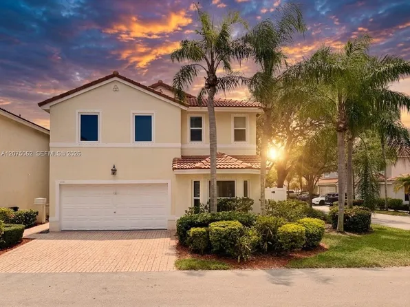 1140 Oysterwood St, Hollywood, FL 33019