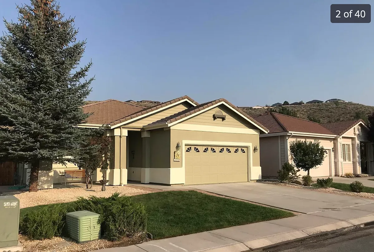 Front of house - 3490 Long Dr