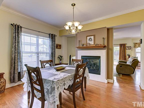5th image of 92 Fox Chapel Ln