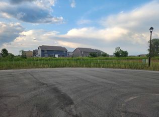 N Magdalyn Ct #3, Greenville, WI 54942