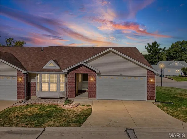 2006 Chapel Hill Xing, Saint Peters, MO 63376
