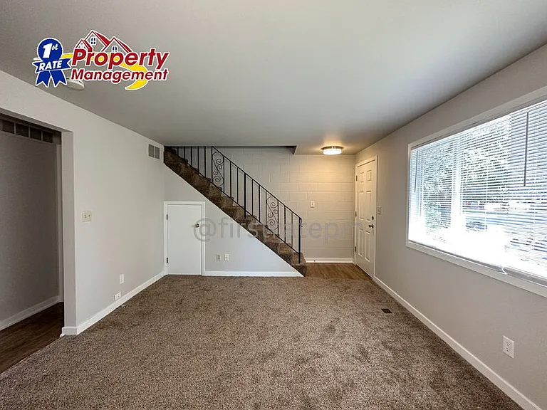 1103 S Leadville Ave — Photo 4