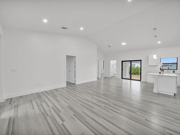 3rd image of 2836 NW 5th Ter