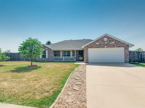 170 Brookstone Dr, Holts Summit, MO 65043