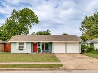 607 N Cottonwood Dr, Richardson, TX 75080