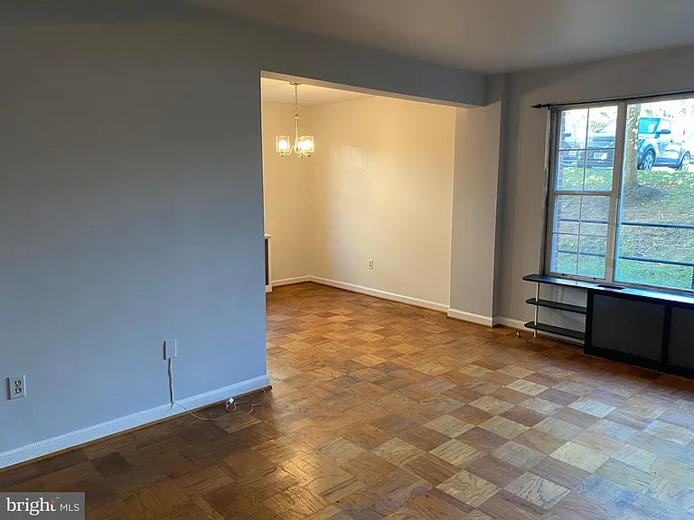 1300 N Meade St #22 — Photo 9