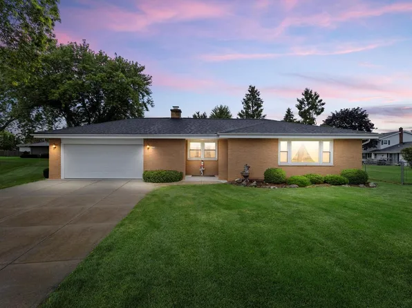 4251 S 82nd STREET, Greenfield, WI 53220