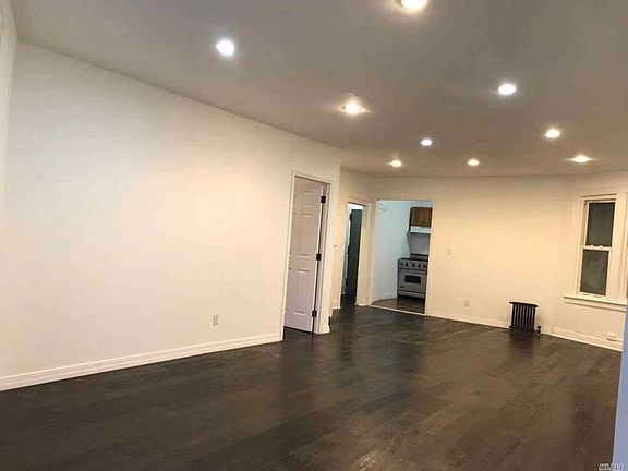 3rd image of 12517 Rockaway Blvd