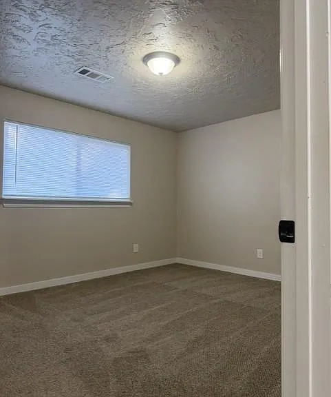 965 SW Lincoln Rd — Photo 16