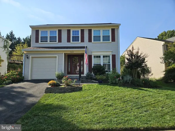 7822 Bold Lion Ln, Alexandria, VA 22315