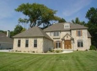 313 River Run Dr, Saint Joseph, MI 49085