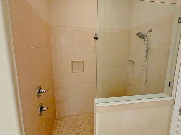338 Willow Winds Pkwy — Photo 15