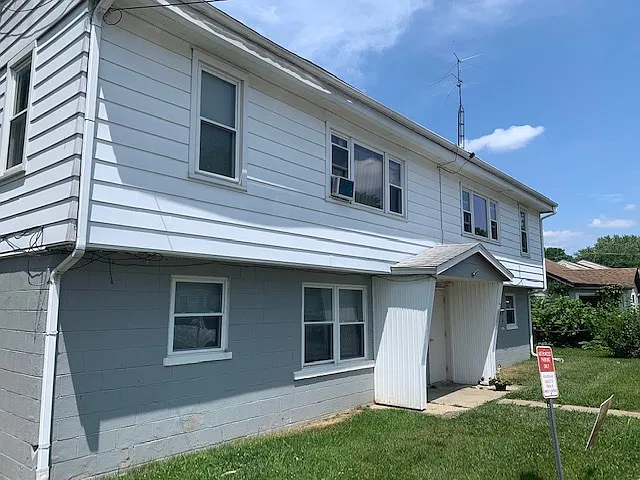 2 bed, 1.0 bath, 720 sqft, $650 — Photo 2