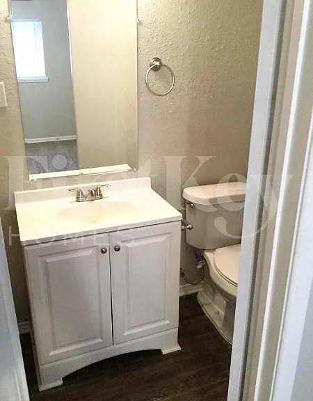 7000 Meadowbrook Dr — Photo 15