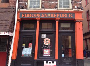 213 Chestnut St #1F, Philadelphia, PA 19106