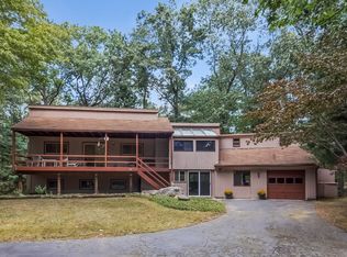 51 Blackfoot Ct, Guilford, CT 06437