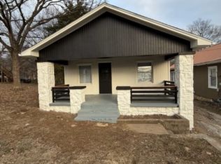 103 N Francis St, Excelsior Springs, MO 64024