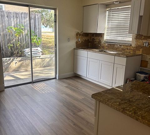 3rd image of 6102 Monroe St #6102