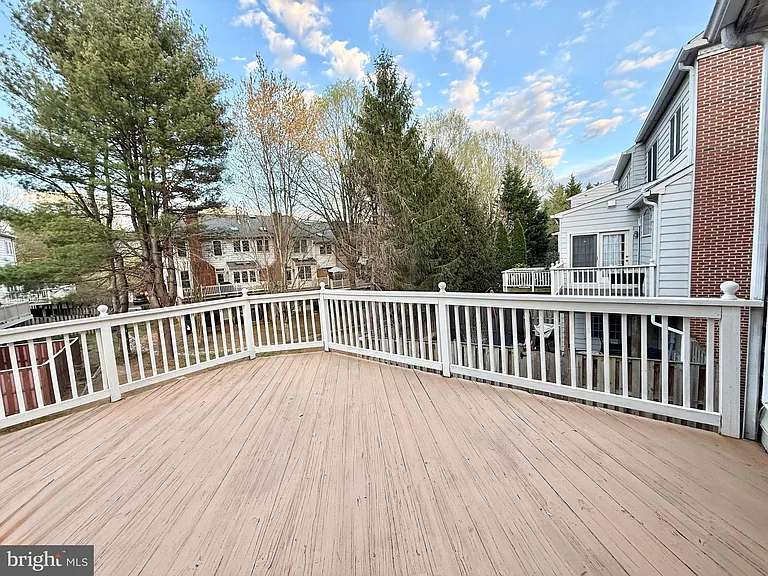 552 Winding Rose Dr — Photo 25