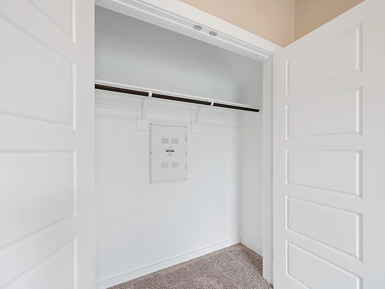 3115 Skyrock Dr — Photo 32