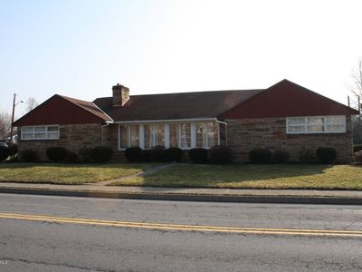 411 N Broad St, Selinsgrove, PA, 17870