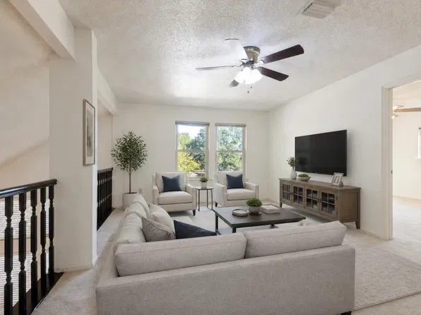 617 Valley Spring Dr, Arlington, TX 76018