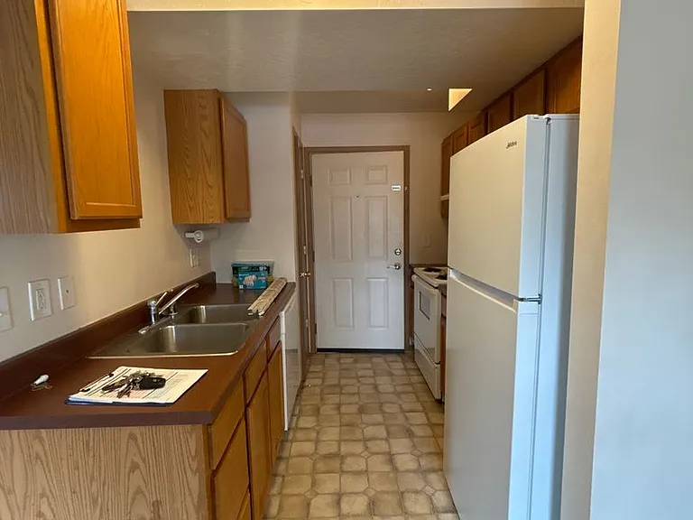 1101 N Russell St #207 — Photo 6