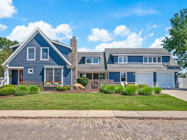 441 Ridgeway St, Saint Joseph, MI 49085