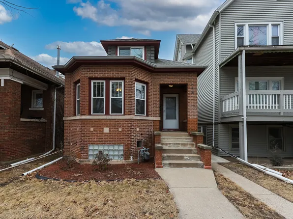 843 Lathrop Ave, Forest Park, IL 60130
