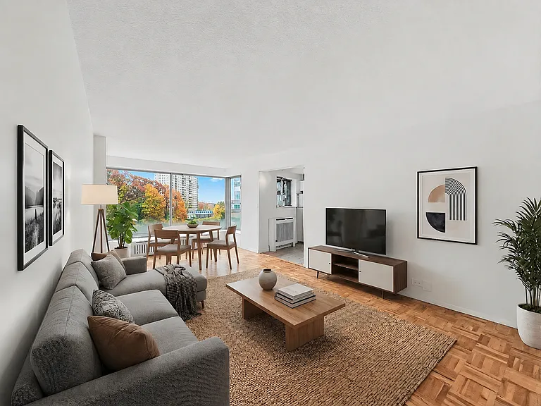 4465 Douglas Ave #9M — Photo 1