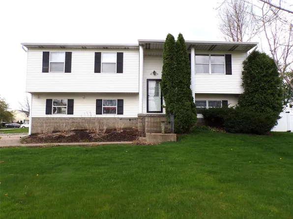 3031 W 38th St, Erie, PA 16506