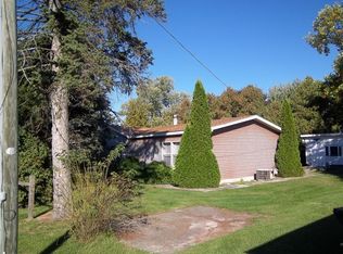 106 N 4th St W, Wanatah, IN 46390