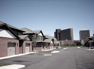 130 River Bank Dr, Flint, MI 48503