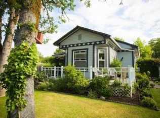 1204 SW Isham St, Grants Pass, OR 97526