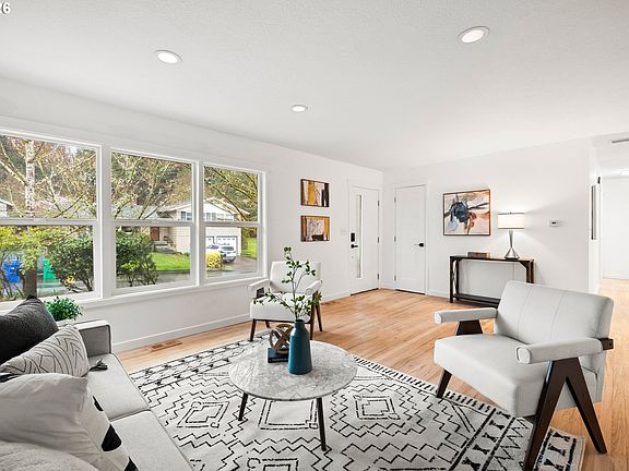 5th image of 5431 SW 53rd Ave