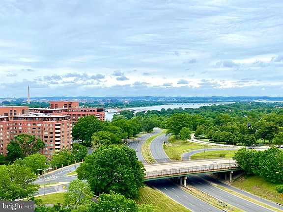 Views directly from unit 1010!