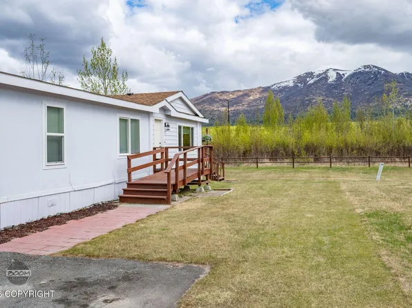 419 Andrew Cross St, Anchorage, AK 99504