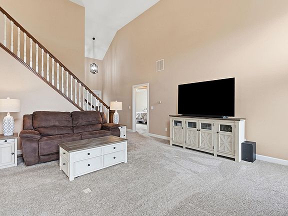 4th image of 9330 Prairie Meadows Dr