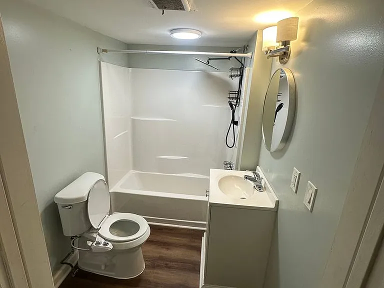 214 Walter St — Photo 14