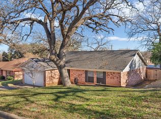 2307 Oakside Dr, Arlington, TX 76016