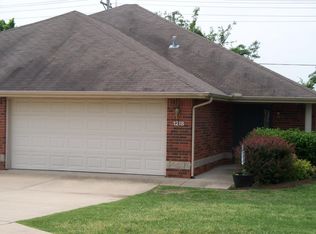 1218 Ozark Ave, Mountain Home, AR 72653