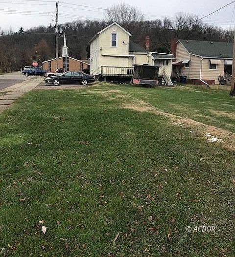 2nd image of 333 E State St