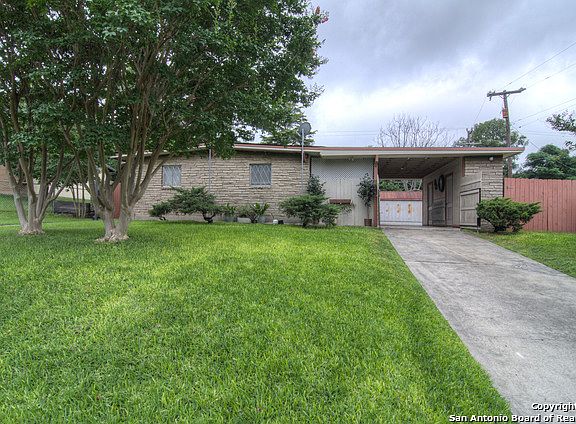 3rd image of 114 Nobhill Dr