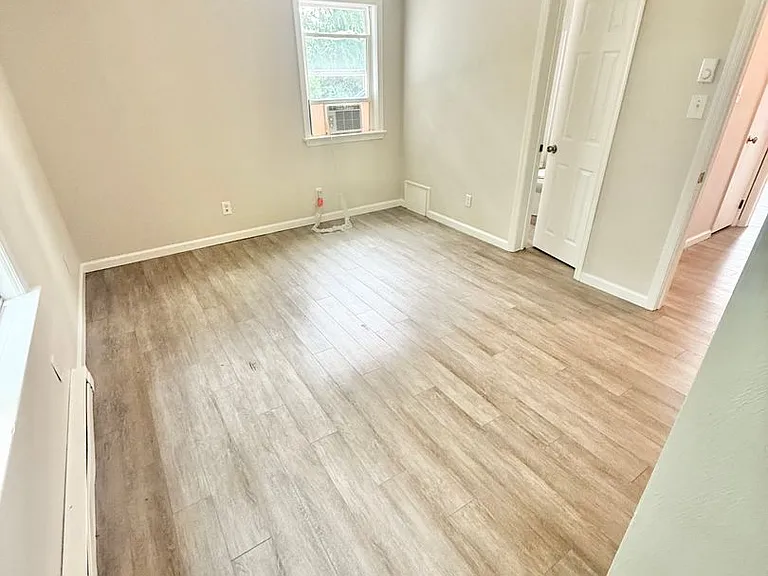 1820 Parkview Ave — Photo 36