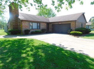 3161 E Pleasant Run Dr, Shelbyville, IN 46176