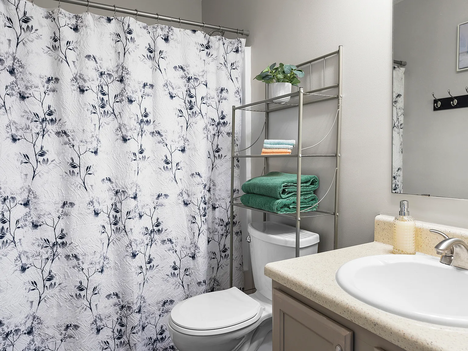 Day Lily Dr, Hampton — Photo 4