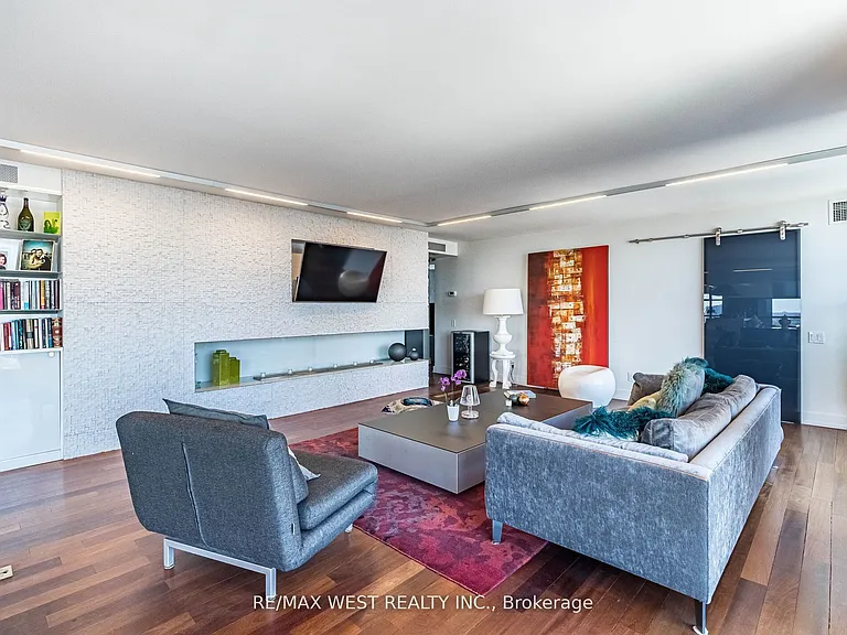 409 Bloor St E #Penthouse 2 — Photo 11