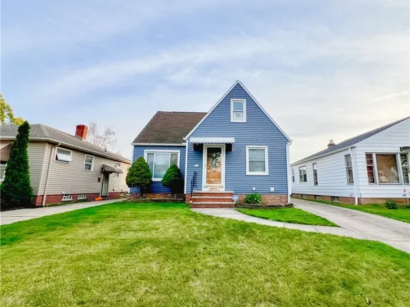 6403 Kenneth Ave, Parma, OH 44129