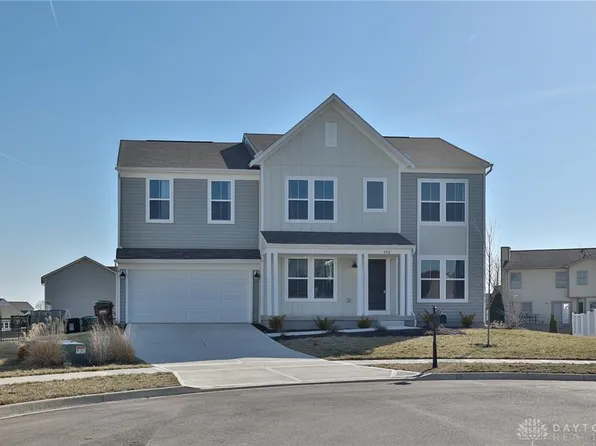 230 Litten Ct, Brookville, OH 45309